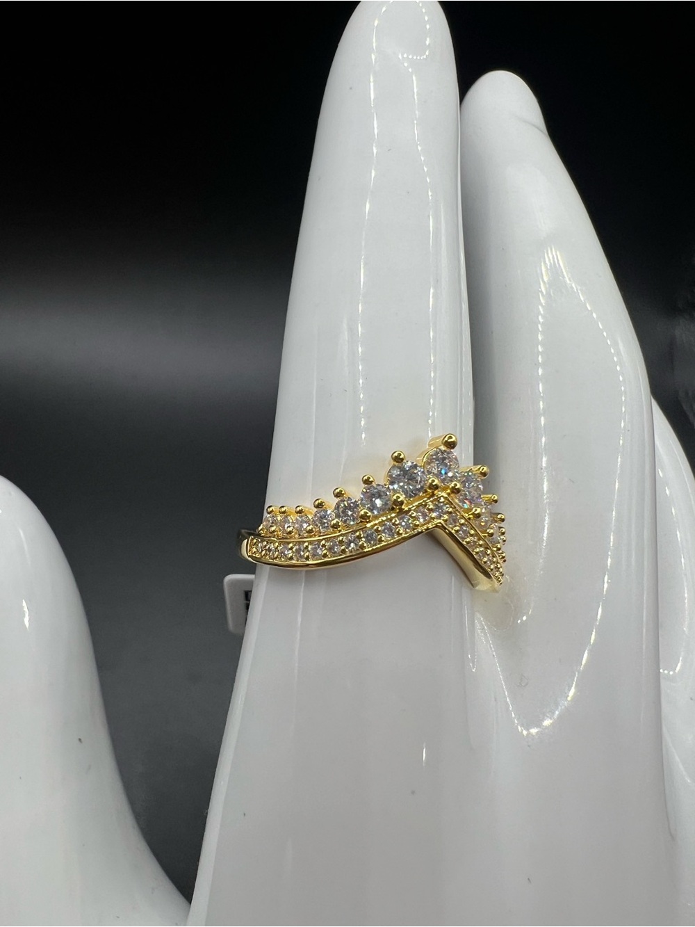 Pandora Timeless Wish Tiara Ring, 14k gold plating, Size: 58/ 8.5